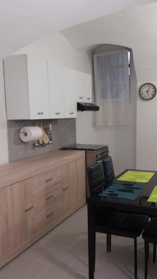 Ferienwohnung Max In Center Parking Privato Nel Prezzo Sanremo Exterior foto